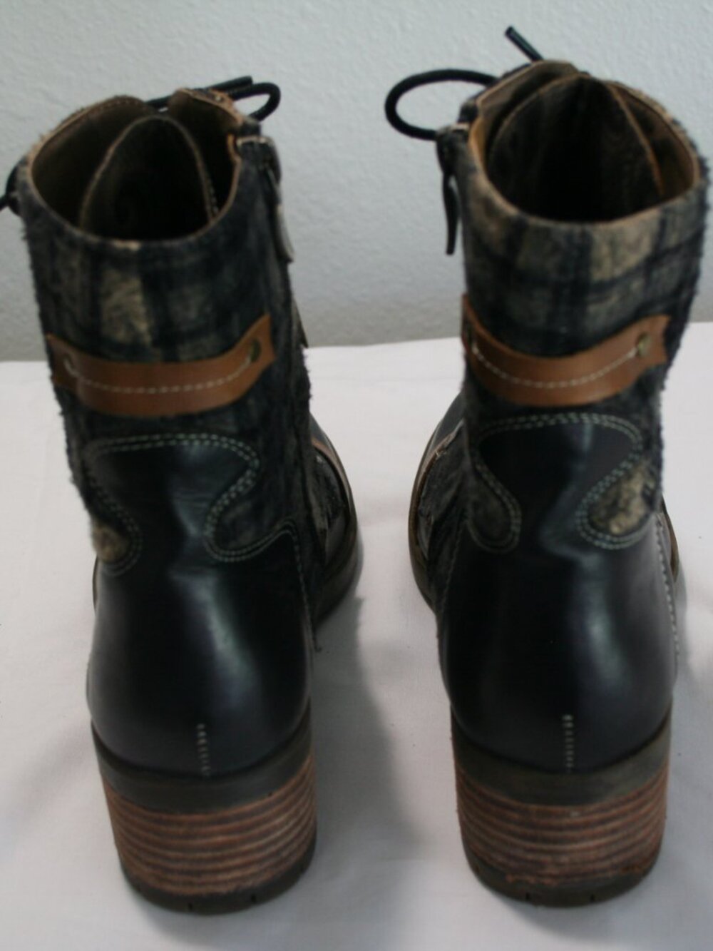 L'Artiste by Spring Step Eguine Plaid & Leather Lace-up Boot EU39 or 8 US - Picture 8 of 11